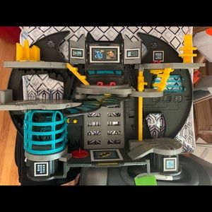 Imaginext Batcave